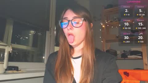 Snapshot of moonlight__lovers chatting on 02-15-26, 06:37 Dana online show from 02-15-26, 06:37