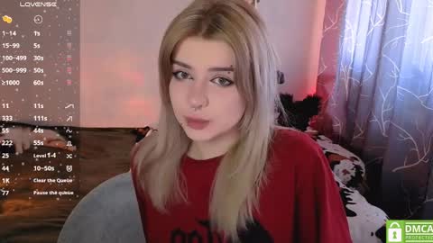 Snapshot of moonlight_grace chatting on 03-26-26, 11:05 Im Grace 3 online show from 03-26-26, 11:05