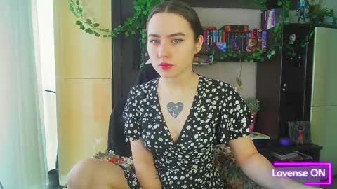 Snapshot of moonlight_sonataa chatting on 05-16-26, 08:22 moonlight_sonataa online show from 05-16-26, 08:22