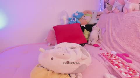moonliight__ online show from 05-26-26, 04:03
