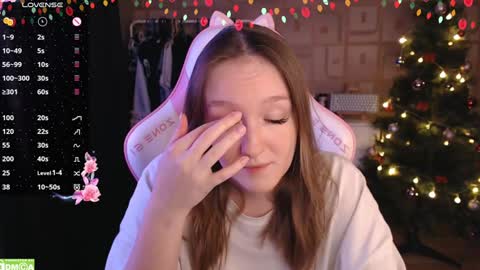 Snapshot of moonlish_siren chatting on 12-24-24, 07:00 Katrin online show from 12-24-24, 07:00