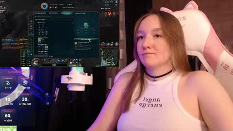 Snapshot of moonlish_siren chatting on 02-21-25, 10:15 Katrin online show from 02-21-25, 10:15