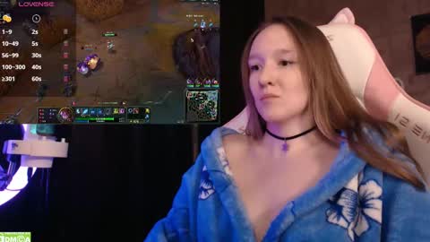 Snapshot of moonlish_siren chatting on 03-02-25, 09:11 Katrin online show from 03-02-25, 09:11