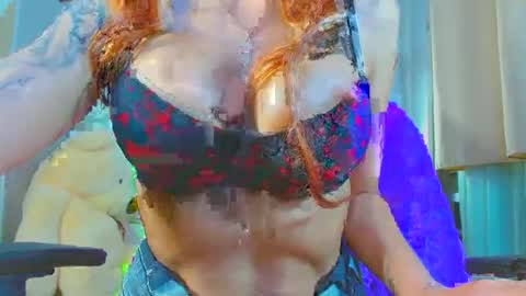 Snapshot of moonmaaiden chatting on 07-27-26, 06:09 Tina online show from 07-27-26, 06:09