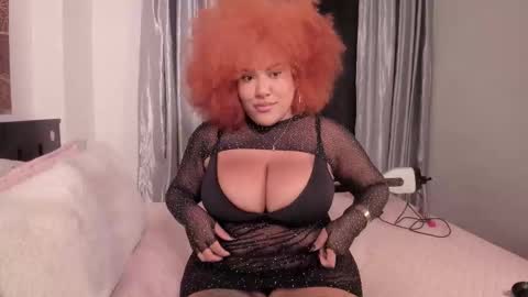 Snapshot of moradaniels chatting on 11-20-25, 08:58 online show from 11-20-25, 08:58