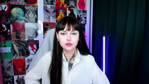 Snapshot of morana_batt chatting on 09-26-25, 01:53 Morana online show from 09-26-25, 01:53