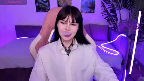 Snapshot of morana_batt chatting on 10-14-25, 02:01 Morana online show from 10-14-25, 02:01