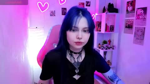 Snapshot of morana_batt chatting on 12-23-25, 02:09 Morana online show from 12-23-25, 02:09