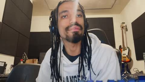 Diego online show from 06-03-26, 01:41