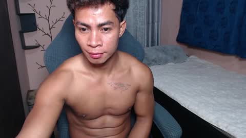 Snapshot of morenojake chatting on 01-19-26, 10:41 morenojake online show from 01-19-26, 10:41