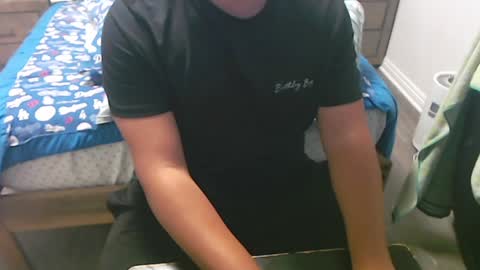 Snapshot of moreofthis chatting on 01-11-25, 07:06 Didier online show from 01-11-25, 07:06