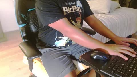 Snapshot of moreofthis chatting on 09-28-25, 02:39 Didier online show from 09-28-25, 02:39