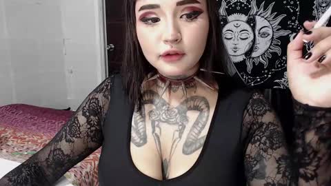 Morgan Moon online show from 10-15-25, 06:41