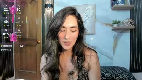 Snapshot of moriahhoe chatting on 05-05-26, 07:55 Moriah online show from 05-05-26, 07:55