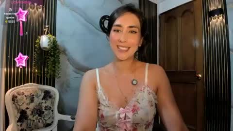 Snapshot of moriahhoe chatting on 06-16-26, 07:27 Moriah online show from 06-16-26, 07:27