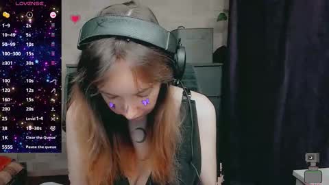 Lisa 3 online show from 11-30-25, 02:26