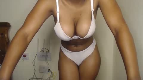Snapshot of morning_bliss chatting on 12-04-24, 08:34 Mellisa online show from 12-04-24, 08:34