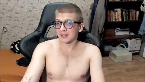 Snapshot of mortywithlove chatting on 01-05-26, 10:35 Morty online show from 01-05-26, 10:35