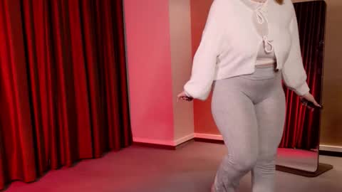 Snapshot of morvelyn chatting on 11-29-25, 06:00 morvelyn online show from 11-29-25, 06:00