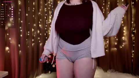 Snapshot of morvelyn chatting on 12-14-25, 11:59 morvelyn online show from 12-14-25, 11:59