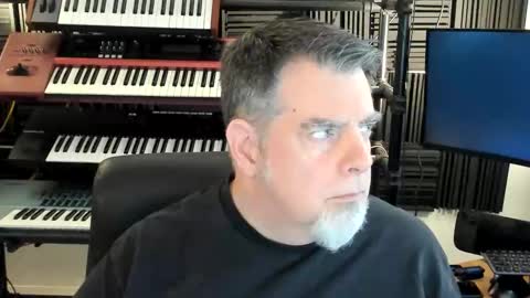 Snapshot of mostly_unbothered chatting on 11-15-25, 11:07 mostly_unbothered online show from 11-15-25, 11:07