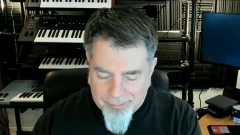mostly_unbothered online show from 05-01-26, 07:13
