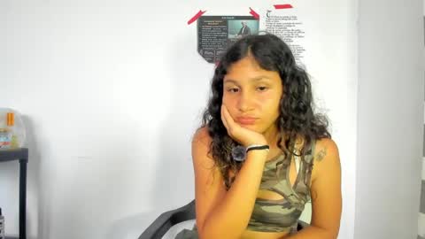 Mollys online show from 05-07-26, 10:26