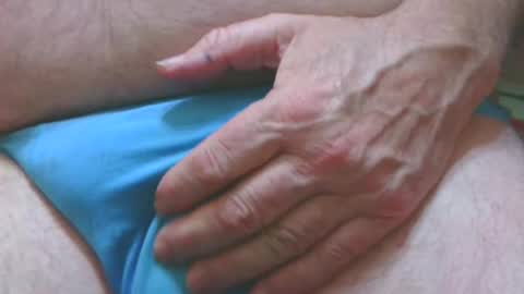 Snapshot of moth12 chatting on 03-07-25, 01:31 moth12 online show from 03-07-25, 01:31