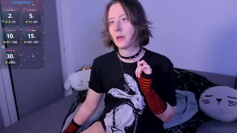 mothkink Moth  -  online show from 05-01-26, 07:07