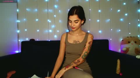 Snapshot of moto_ponchik chatting on 12-03-24, 02:05 Kris online show from 12-03-24, 02:05