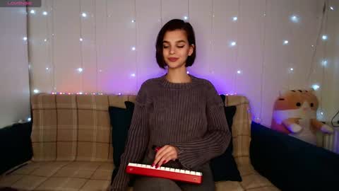 Snapshot of moto_ponchik chatting on 02-06-25, 01:54 Kris online show from 02-06-25, 01:54