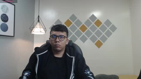 Mou Fly online show from 09-26-25, 11:58