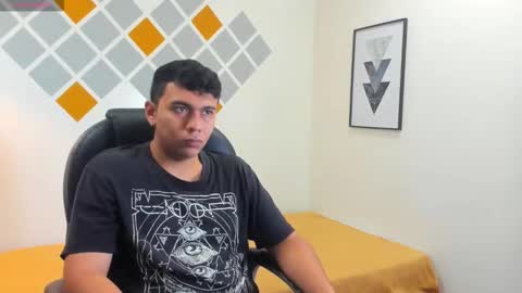 Mou Fly online show from 10-11-25, 11:31