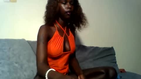 Snapshot of moun_chrie chatting on 11-27-25, 03:58 moun_chrie online show from 11-27-25, 03:58