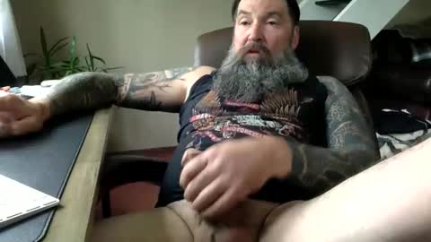 mountainman69696 online show from 04-25-26, 06:16