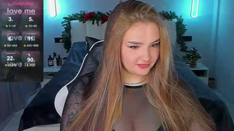 Snapshot of mousemother chatting on 12-04-25, 01:53 Carolina online show from 12-04-25, 01:53