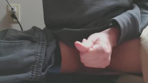 Snapshot of mowfbreever chatting on 11-01-25, 03:03 mowfbreever online show from 11-01-25, 03:03