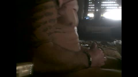 Snapshot of mowgli1977 chatting on 01-29-25, 11:30 mowgli1977 online show from 01-29-25, 11:30