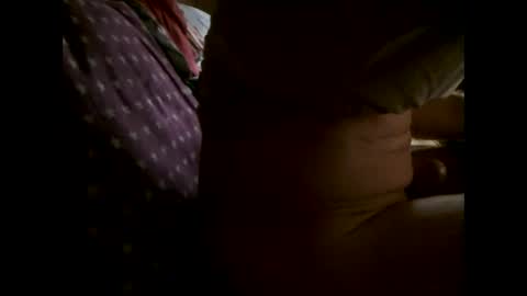 Snapshot of mowgli1977 chatting on 11-12-25, 07:42 mowgli1977 online show from 11-12-25, 07:42