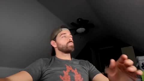 TheGuyNextDoor online show from 06-18-26, 09:14