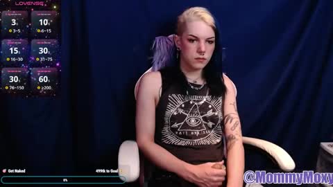 Moxy online show from 05-01-26, 07:18