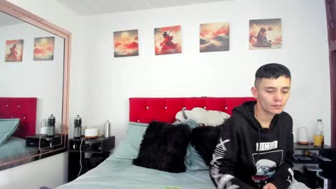 Snapshot of mr_andresr chatting on 12-16-24, 04:27 Andy online show from 12-16-24, 04:27