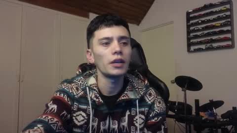 Snapshot of mr_andresr chatting on 10-10-25, 03:27 Andy online show from 10-10-25, 03:27