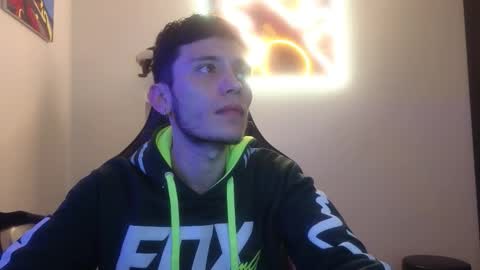 Snapshot of mr_andresr chatting on 02-12-26, 04:29 Andy online show from 02-12-26, 04:29