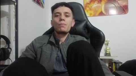 Snapshot of mr_andresr chatting on 03-26-26, 03:23 Andy online show from 03-26-26, 03:23