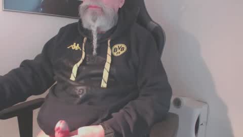 mr_boombastic2021 online show from 03-01-25, 10:13