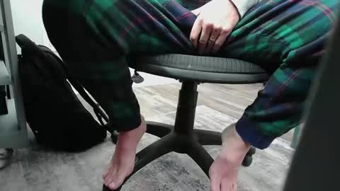 just me online show from 12-22-25, 02:14