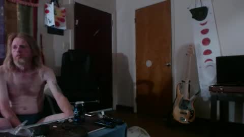 Snapshot of mr_happy12 chatting on 11-02-25, 10:39 mr_happy12 online show from 11-02-25, 10:39