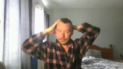 mr_i_ online show from 05-02-26, 06:07