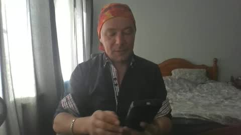 mr_i_ online show from 05-11-26, 04:04